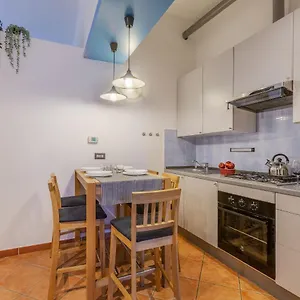  Appartamento Station Essential With Parking Italia